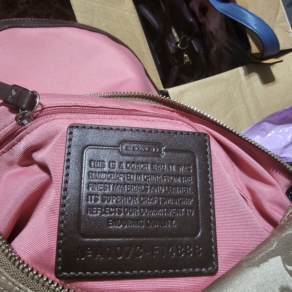 NWOT Coach Brown Satin Horse & Carriage Shoulder Bag - Picture 3 of 4